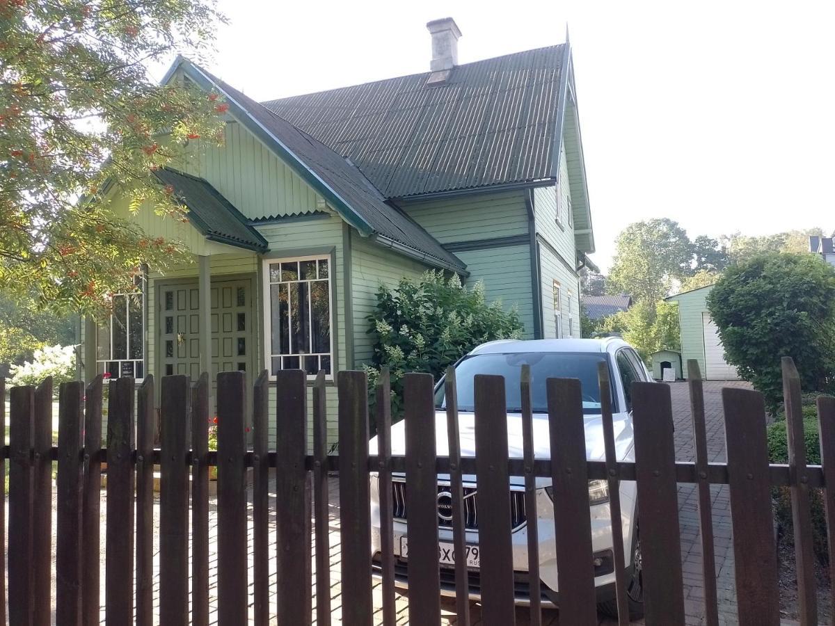 House, Garden & Sauna. Free Parking. Train Stop-200 M. Sea-1 Km. Jūrkalne Εξωτερικό φωτογραφία