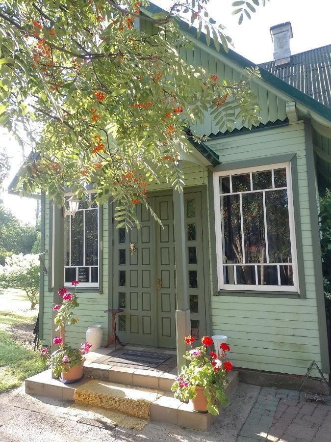 House, Garden & Sauna. Free Parking. Train Stop-200 M. Sea-1 Km. Jūrkalne Εξωτερικό φωτογραφία